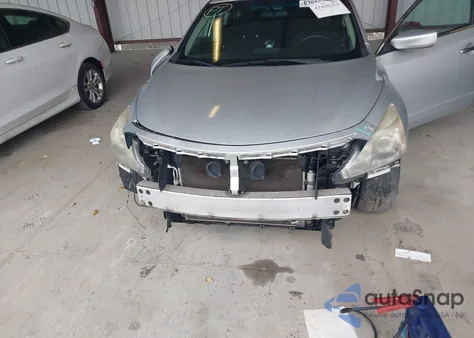 2015 Nissan Altima 2.5 Sv из США, поврежденный, VIN 1N4AL3AP0FC241921